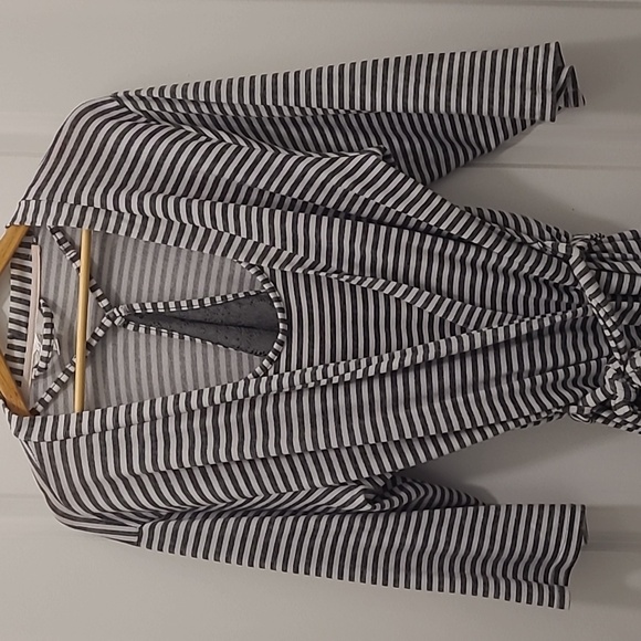 Marilyn Monroe Intimate Nightgown and Robe Set. - Picture 3 of 10